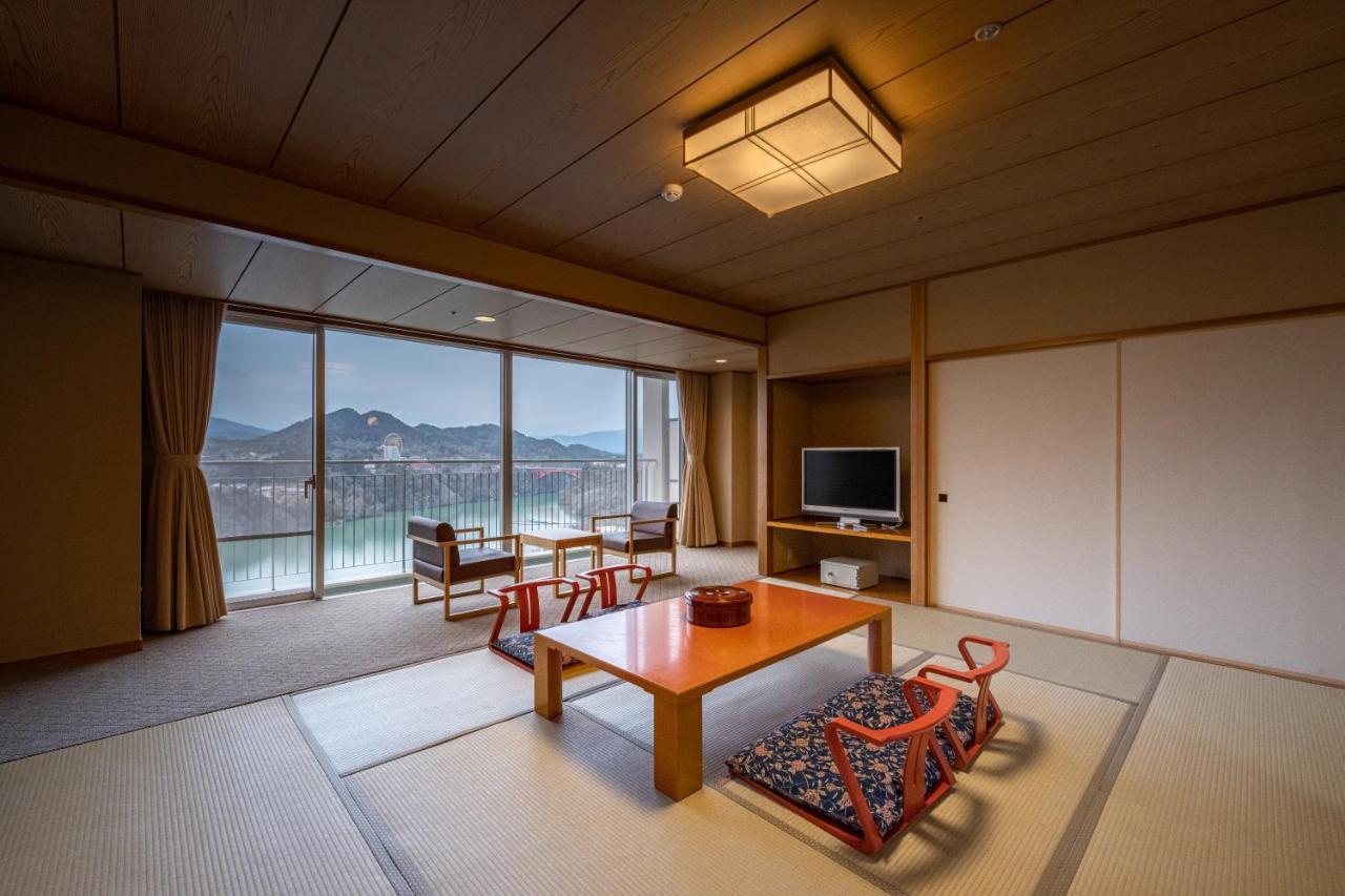 Enakyo Onsen Hotel Yuzuriha Dış mekan fotoğraf